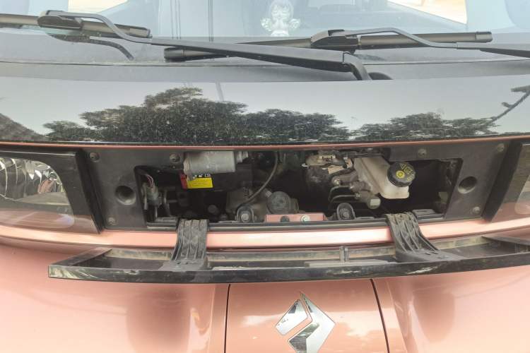 Used Baojun E300 2020 Plus Interstellar Smart Edition Engine Bay