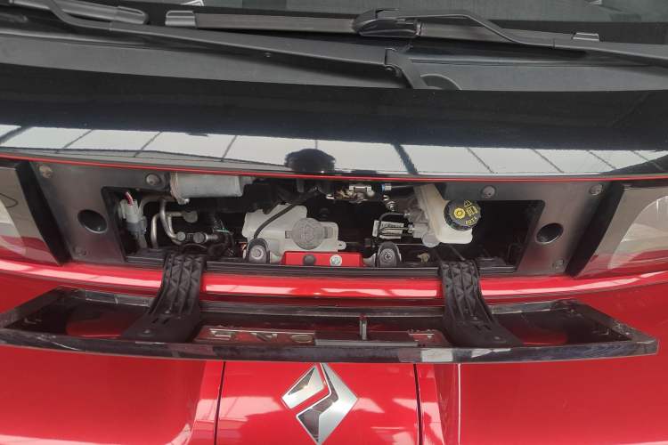 Used Baojun E300 2020 Plus Interstellar Smart Edition Engine Bay