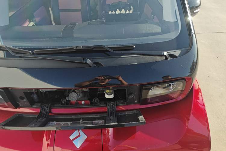 Used Baojun E300 2020 Plus Interstellar Smart Edition Engine Bay Left