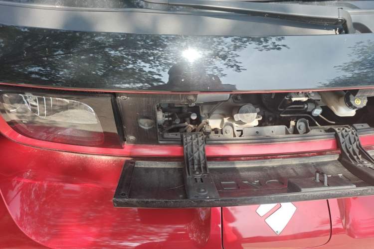 Used Baojun E300 2020 Plus Interstellar Smart Edition Engine Bay Right