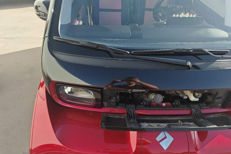 Used Baojun E300 2020 Plus Interstellar Smart Edition Engine Bay Right