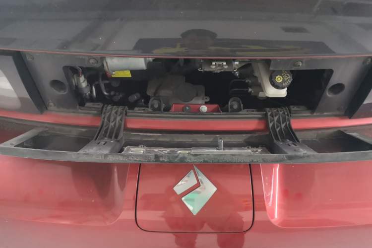 Used Baojun E300 2020 Star Travel Edition Engine Bay