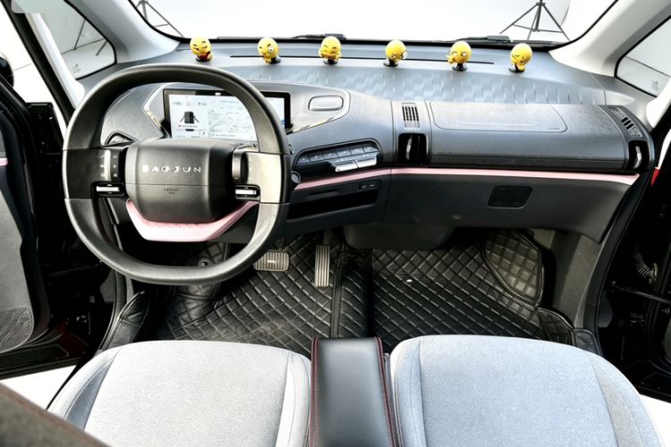 Used Baojun E300 2020 Plus Interstellar Future Edition Exterior 2