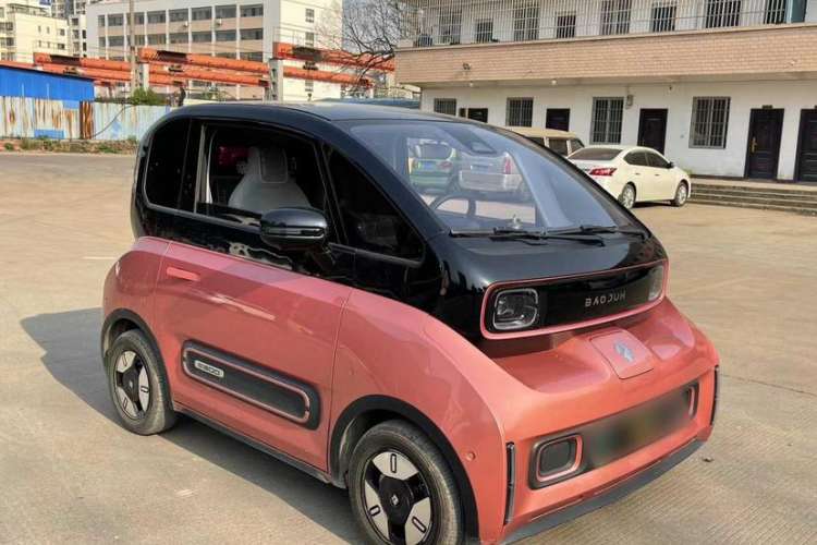 Used Baojun E300 2020 Interstellar Future Edition Exterior 2