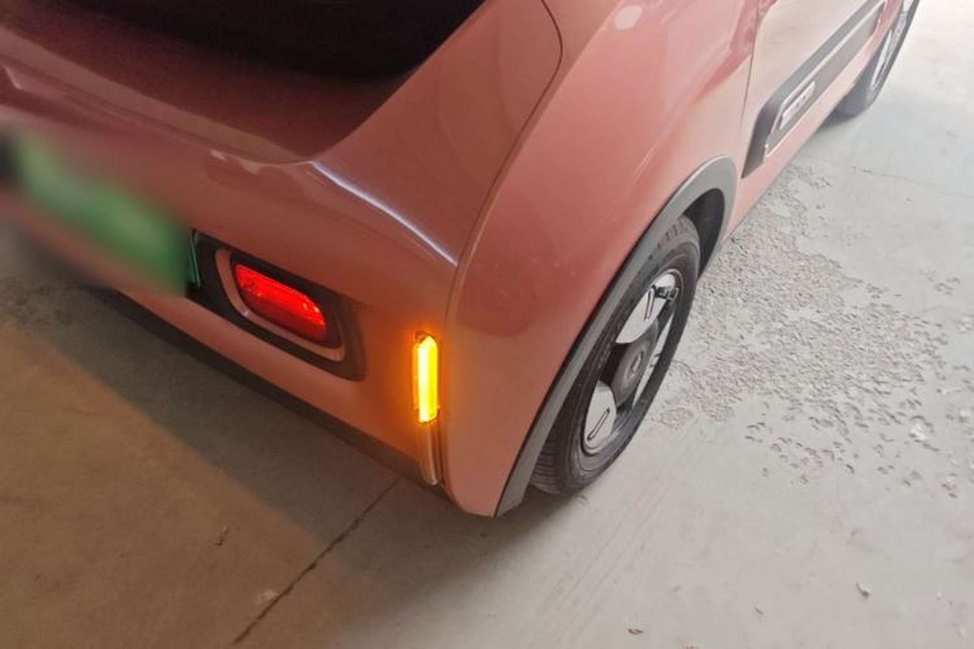 Used Baojun E300 2020 Star Travel Edition Exterior 3