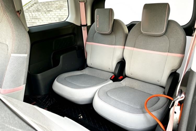 Used Baojun E300 2020 Plus Interstellar Future Edition Exterior 3