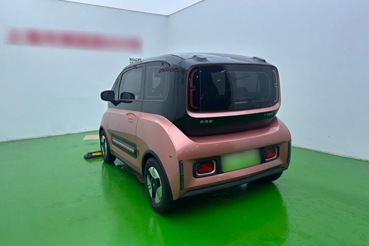 Used Baojun E300 2020 Plus Interstellar Smart Edition Exterior 4