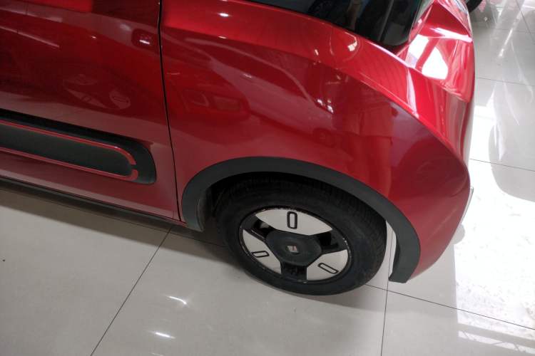 Used Baojun E300 2020 Star Travel Edition Exterior 5