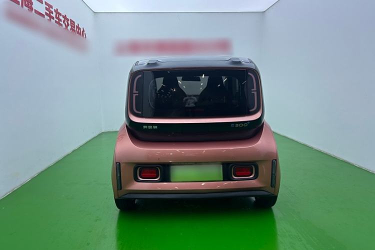 Used Baojun E300 2020 Plus Interstellar Smart Edition Exterior 5