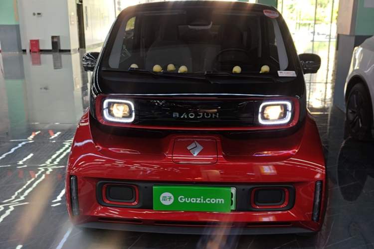 Used Baojun E300 2020 Plus Interstellar Future Edition Front