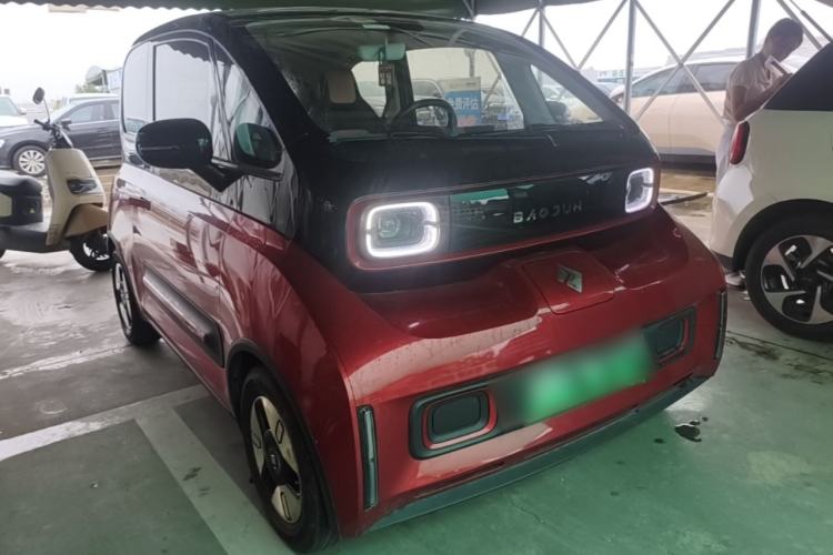 Used Baojun E300 2020 Plus Starry Intelligence Edition Front Right 45 Deg