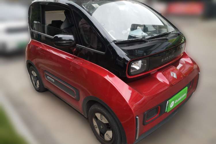 Used Baojun E300 2020 Star Travel Edition Front Right 45 Deg