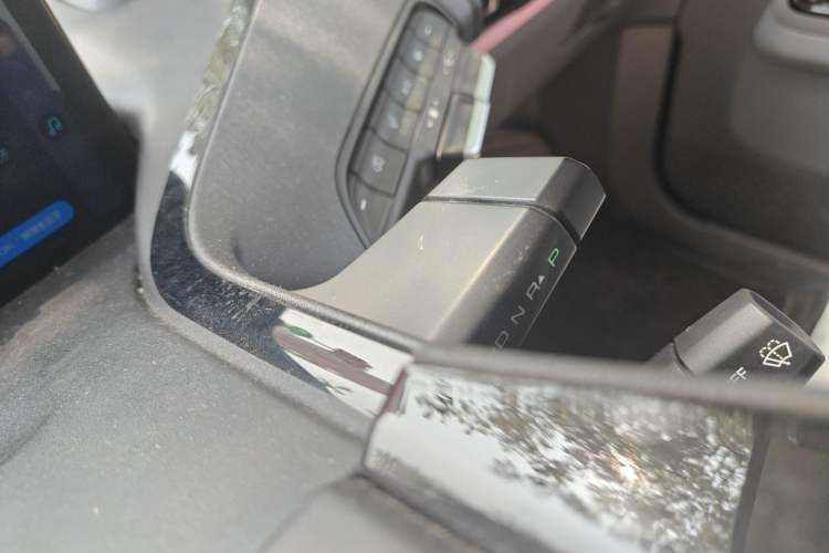 Used Baojun E300 2020 Plus Interstellar Smart Edition Gear Lever