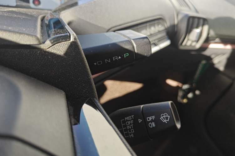 Used Baojun E300 2020 Plus Interstellar Smart Edition Gear Lever