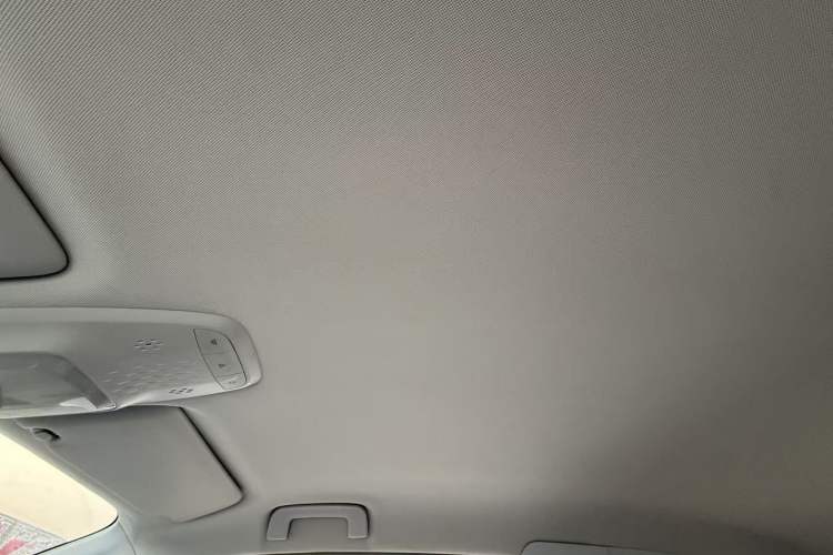 Used Baojun E300 2020 Plus Interstellar Smart Edition Headliner