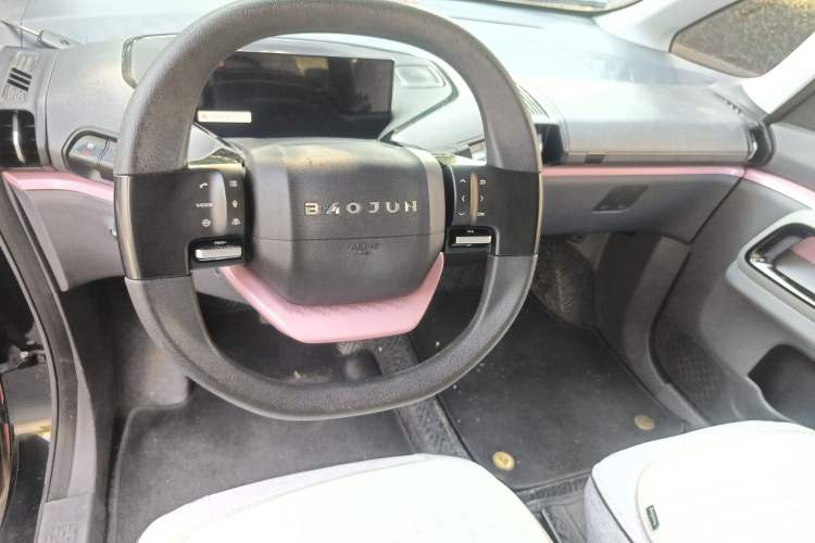 Used Baojun E300 2020 Plus Interstellar Smart Edition Interior 2