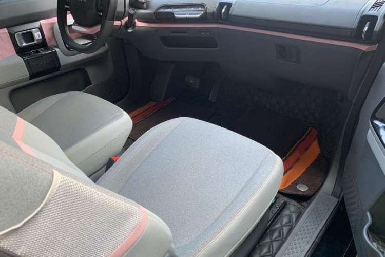 Used Baojun E300 2020 Interstellar Future Edition Interior 2