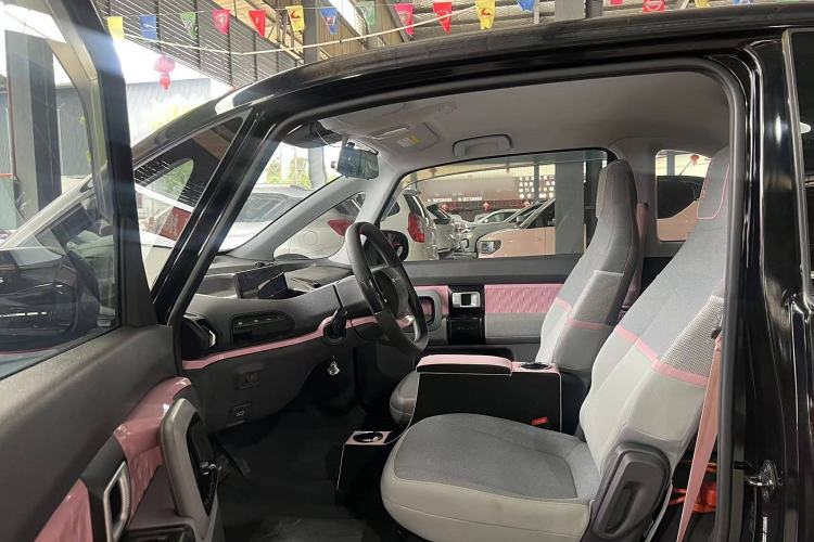 Used Baojun E300 2020 Star Travel Edition Interior 2