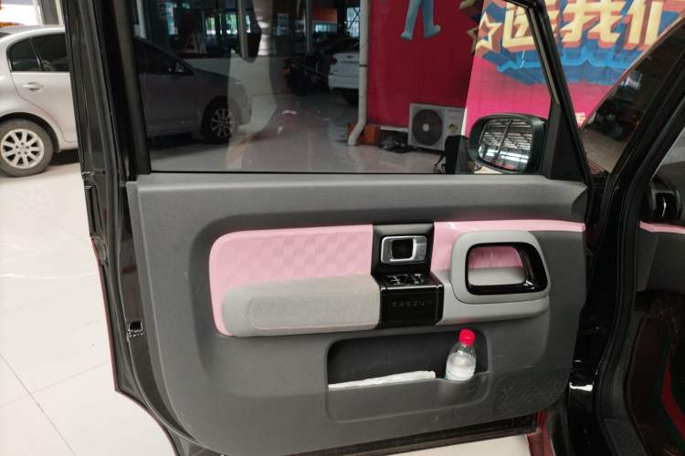 Used Baojun E300 2020 Starry Intelligence Edition Interior 8