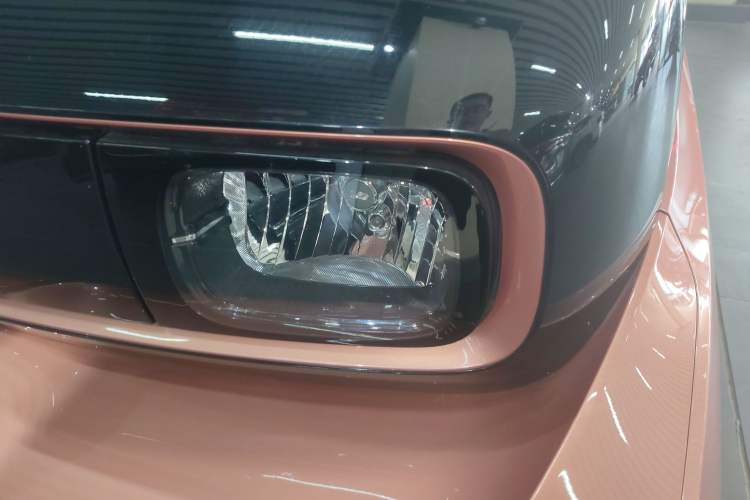 Used Baojun E300 2020 Plus Interstellar Smart Edition Left Front Headlight