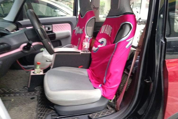Used Baojun E300 2020 Starry Intelligence Edition Left Front Seat