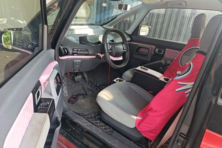 Used Baojun E300 2020 Starry Intelligence Edition Left Front Seat