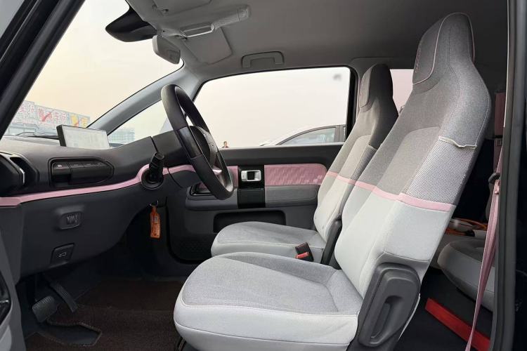 Used Baojun E300 2020 Plus Interstellar Smart Edition Left Front Seat