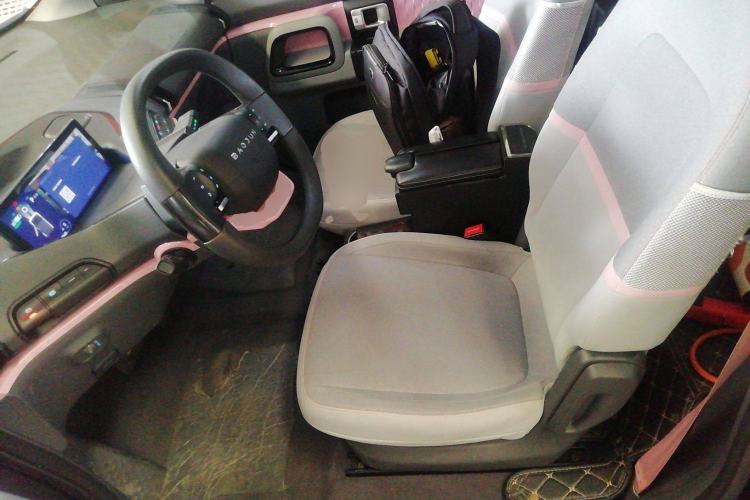Used Baojun E300 2020 Star Travel Edition Left Front Seat