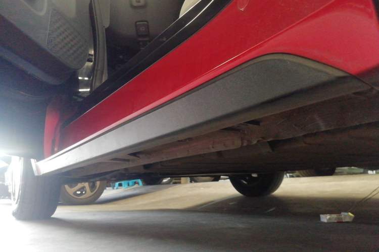 Used Baojun E300 2020 Star Travel Edition Left Side Sill