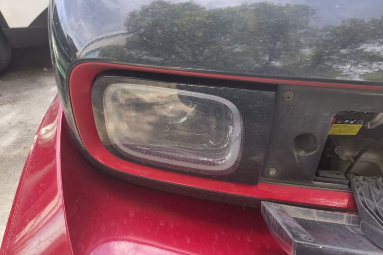 Used Baojun E300 2020 Starry Intelligence Edition Right Front Headlight