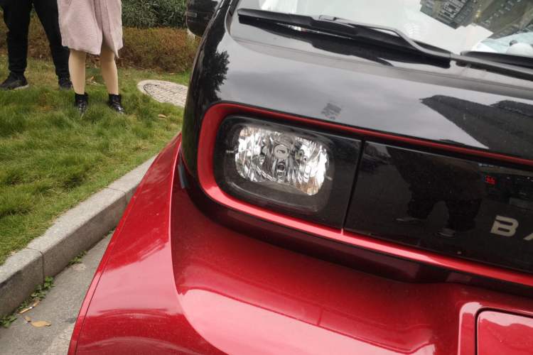Used Baojun E300 2020 Star Travel Edition Right Front Headlight