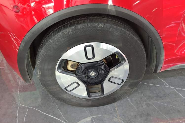Used Baojun E300 2020 Plus Interstellar Future Edition Right Rear Wheel Hub