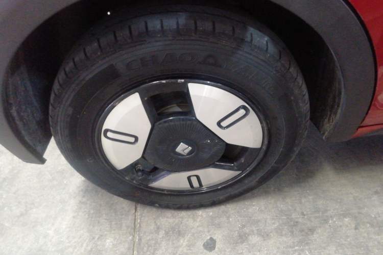 Used Baojun E300 2020 Star Travel Edition Right Rear Wheel Hub