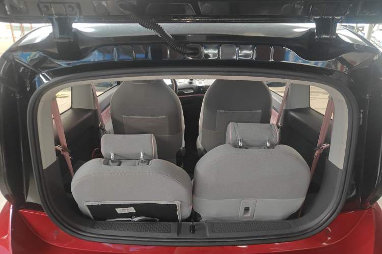 Used Baojun E300 2020 Plus Interstellar Smart Edition Trunk