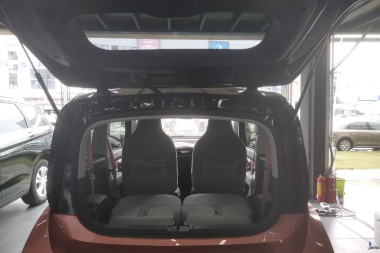 Used Baojun E300 2020 Plus Interstellar Future Edition Trunk