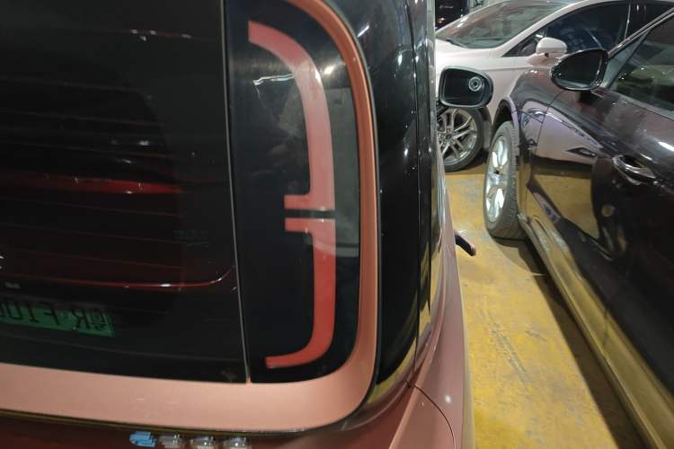 Used Baojun E300 2020 Starry Intelligence Edition Right Rear Taillight