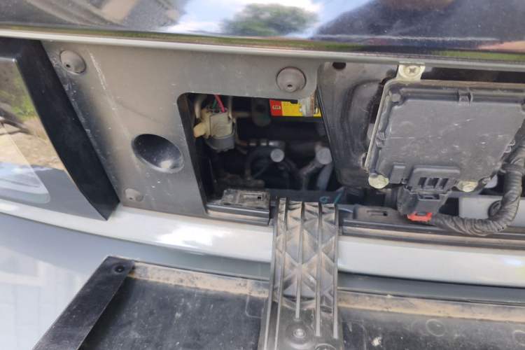 Used Baojun E300 2020 Plus Interstellar Future Edition Engine Bay Right