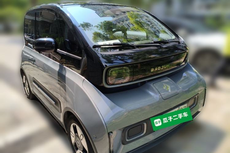 Used Baojun E300 2020 Plus Interstellar Future Edition Front Right 45 Deg