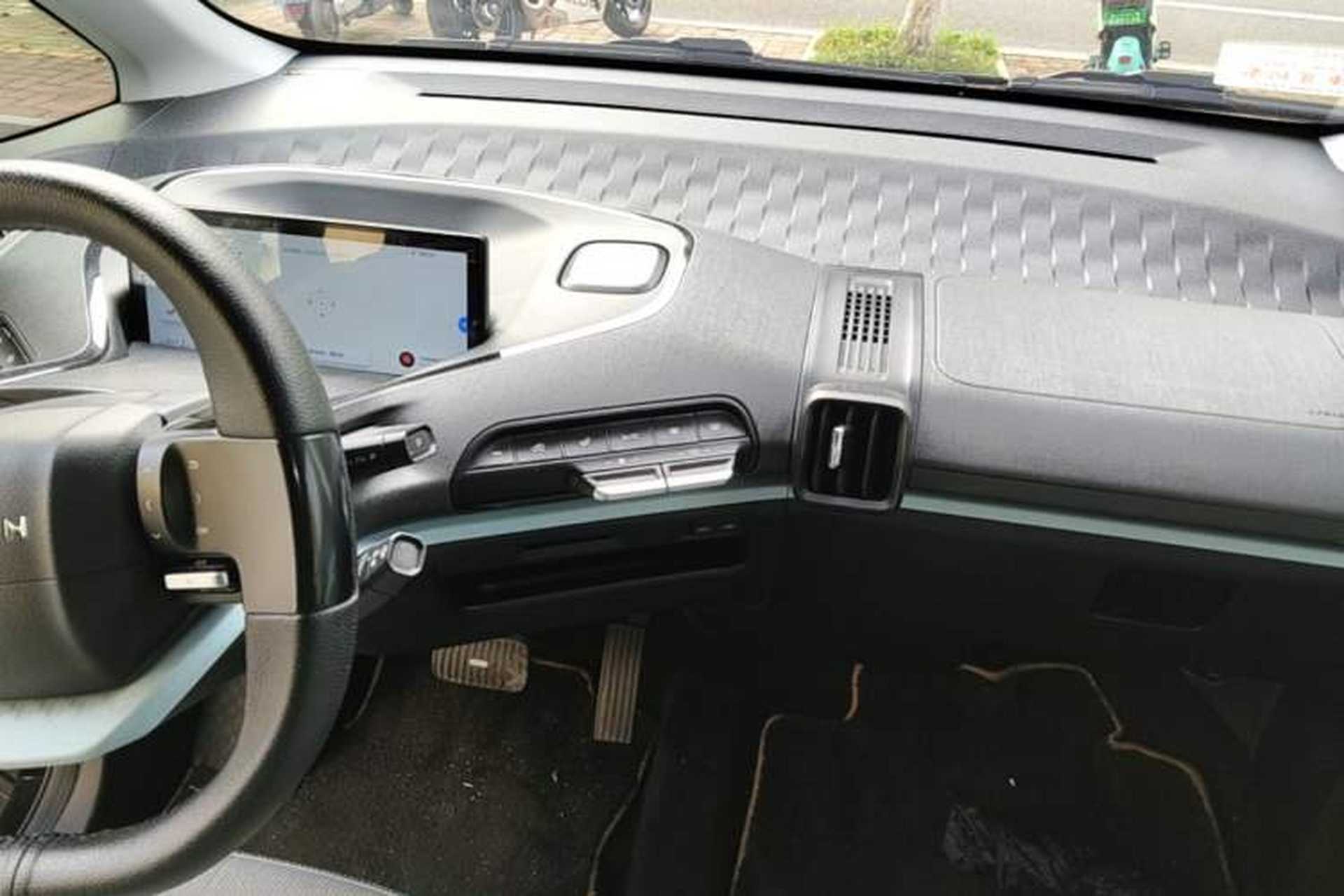 Used Baojun E300 2020 Plus Starry Intelligence Edition Audio And AC Panel