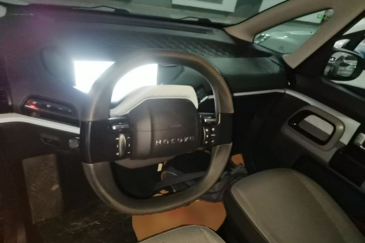 Used Baojun E300 2020 Star Travel Edition Center Console