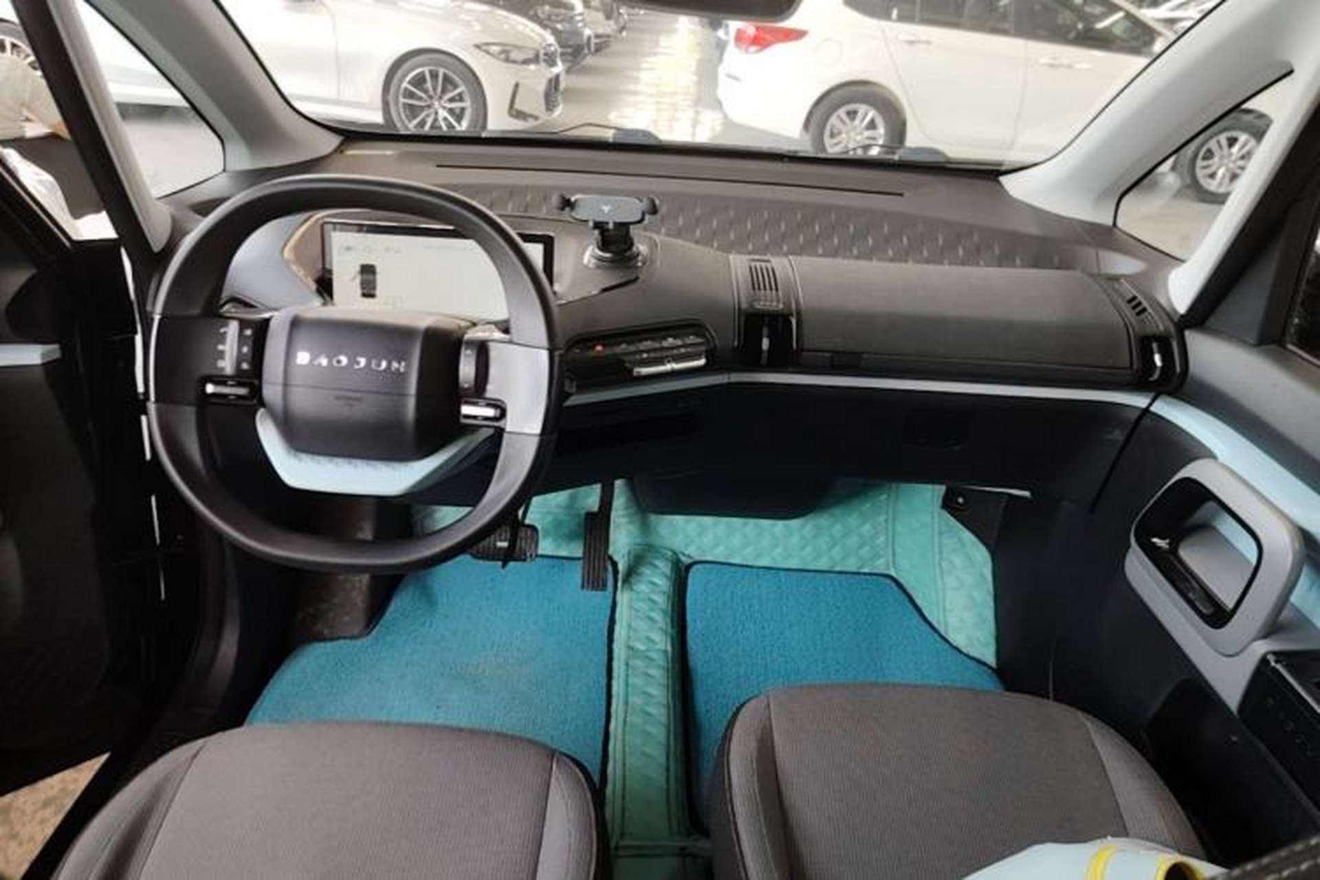 Used Baojun E300 2020 Plus Interstellar Smart Edition Center Console