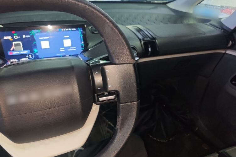 Used Baojun E300 2020 Plus Starry Intelligence Edition Center Console