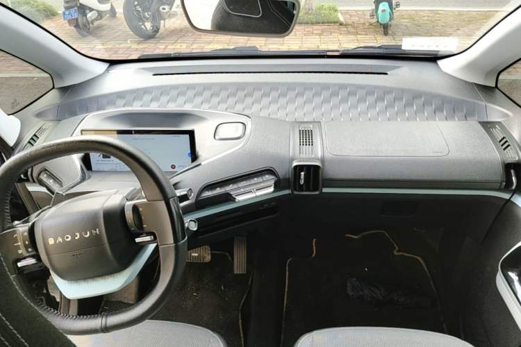 Used Baojun E300 2020 Plus Starry Intelligence Edition Center Console