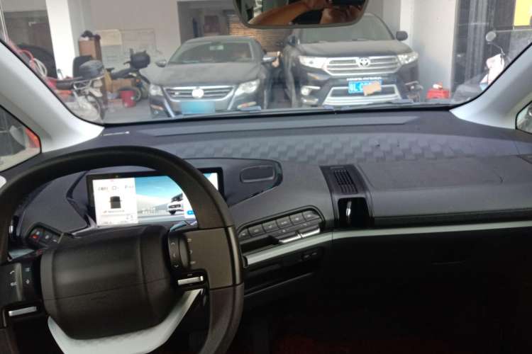 Used Baojun E300 2020 Starry Intelligence Edition Center Console