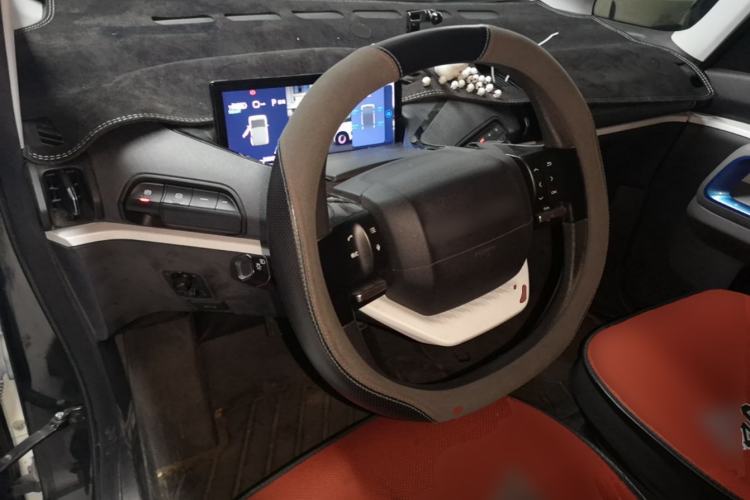 Used Baojun E300 2020 Starry Intelligence Edition Center Console