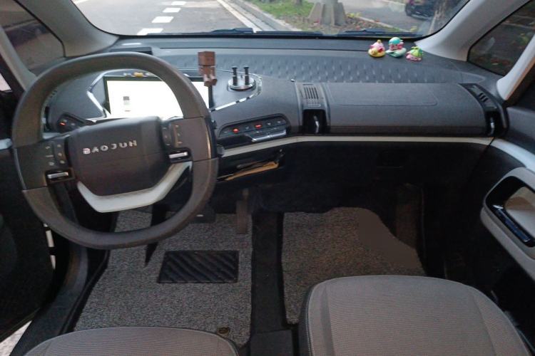 Used Baojun E300 2020 Starry Intelligence Edition Center Console