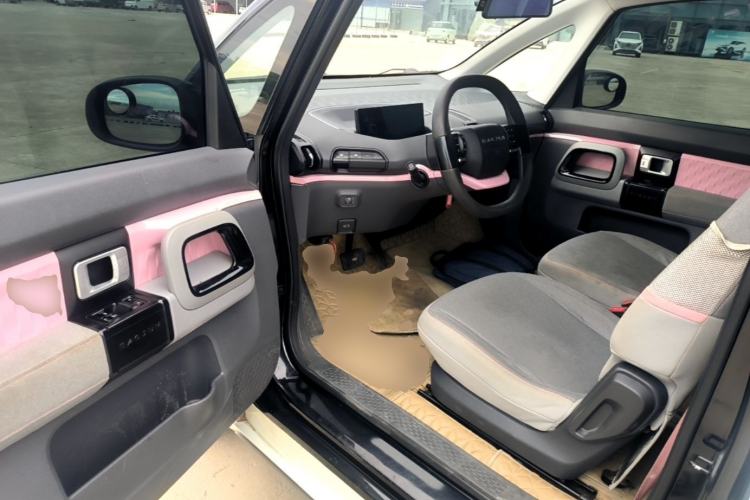 Used Baojun E300 2020 Plus Interstellar Smart Edition Driver Seat