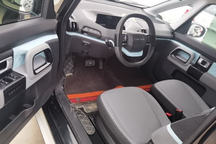 Used Baojun E300 2020 Plus Interstellar Smart Edition Driver Seat