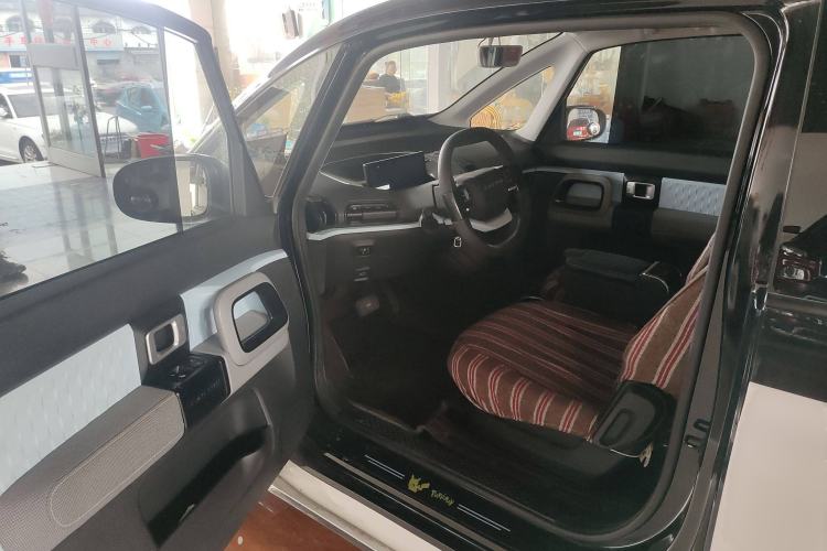 Used Baojun E300 2020 Plus Interstellar Smart Edition Driver Seat