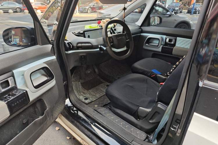 Used Baojun E300 2020 Starry Intelligence Edition Driver Seat